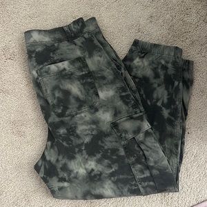 American Eagle Camo Pants